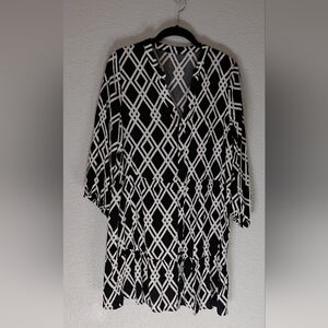 Black and White Geometric Dress